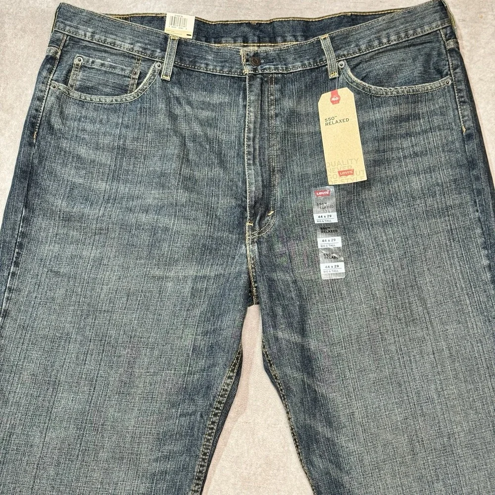 NWT Levis 550 Jeans Mens 44x29 Med Dark Relaxed Fit Denim Loose Through Thigh